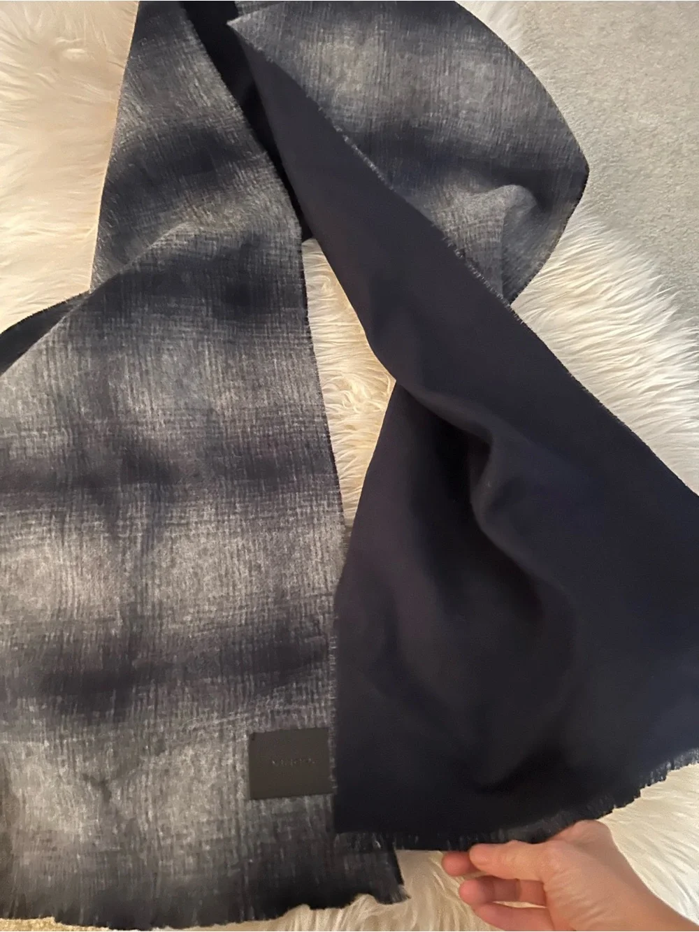 Vince Men’s Double-Face Merino Wool Cashmere Scarf – Navy Plaid